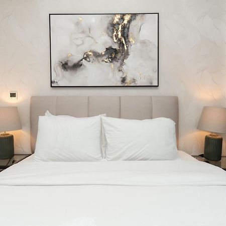Luxury 2Br Downtown Apt With Burj Khalifa Views 두바이 외부 사진