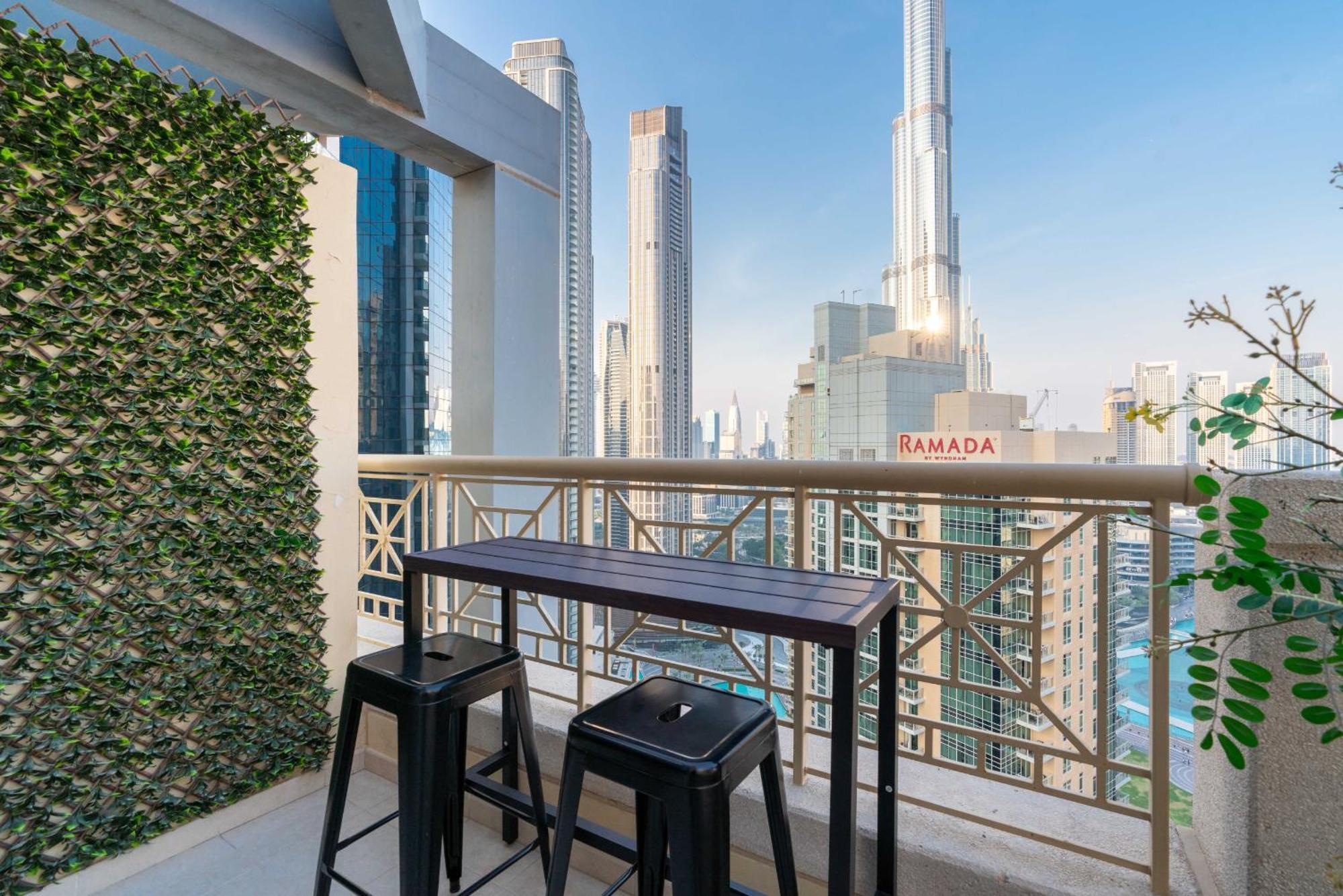 Luxury 2Br Downtown Apt With Burj Khalifa Views 두바이 외부 사진