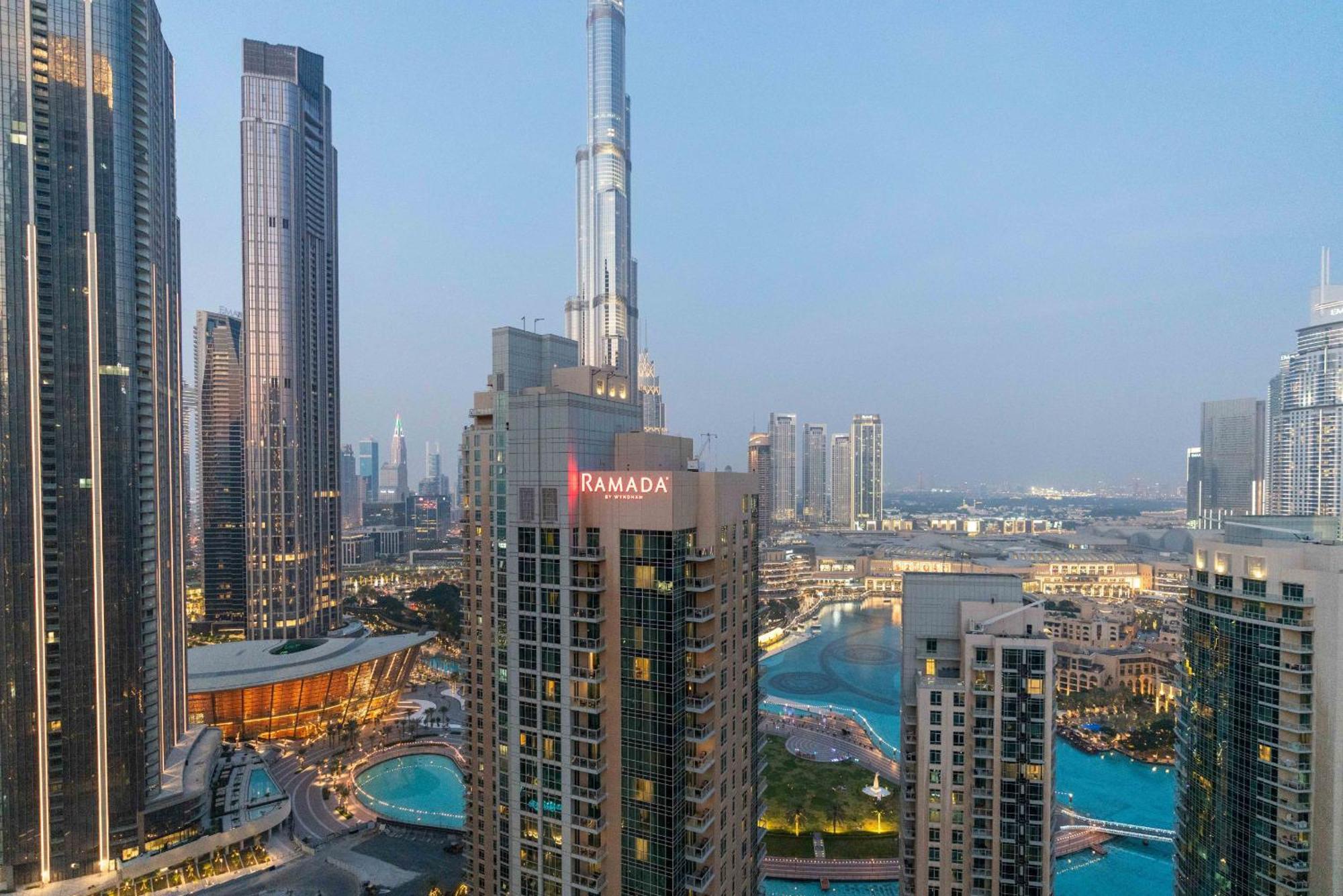 Luxury 2Br Downtown Apt With Burj Khalifa Views 두바이 외부 사진